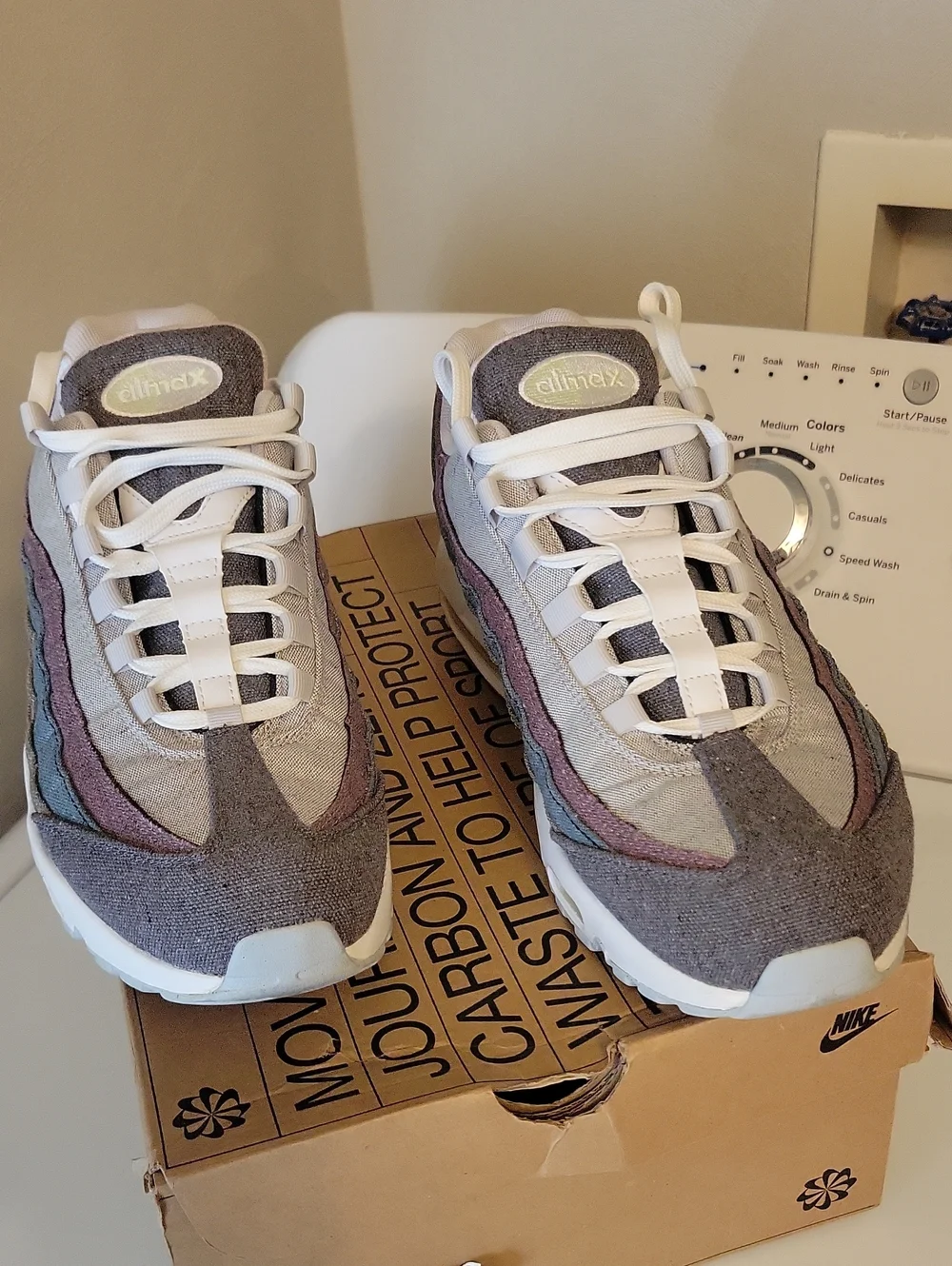Mens Air Max 95 Recycled Canvas Size 12 Used W/box